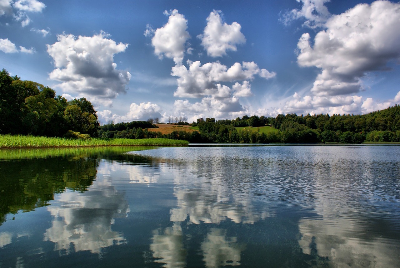 lake, nature, clouds-2134181.jpg